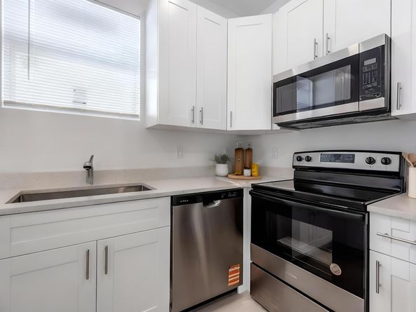 3739 Saginaw, West Palm Beach FL 33409