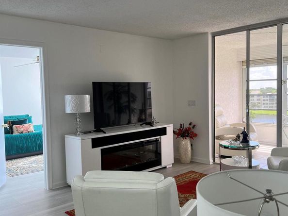 14575 Bonaire 605 Boulevard 605, Delray Beach FL 33446
