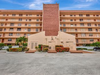 14575 Bonaire 605 Boulevard