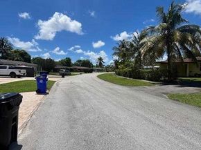 330 Long Island Avenue, Fort Lauderdale FL 33312