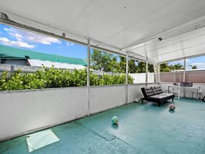 313 SW 7th Street, Hallandale Beach FL 33009