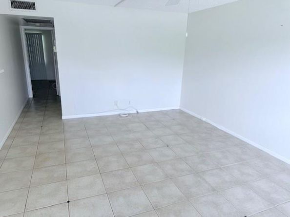 85 Tilford E 85, Deerfield Beach FL 33442