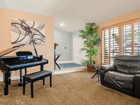 10180 SW 1st Ct, Coral Springs FL 33071