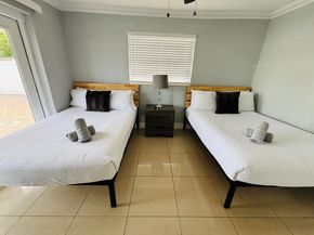 2010 NE 1st Avenue, Pompano Beach FL 33060