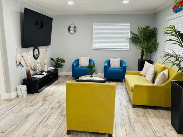 2010 NE 1st Avenue, Pompano Beach FL 33060