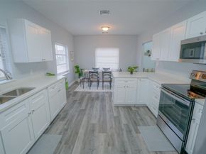 1102 Sunset Rd, West Palm Beach FL 33401