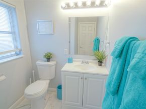 1102 Sunset Rd, West Palm Beach FL 33401