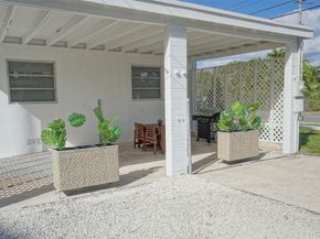 1102 Sunset Rd, West Palm Beach FL 33401