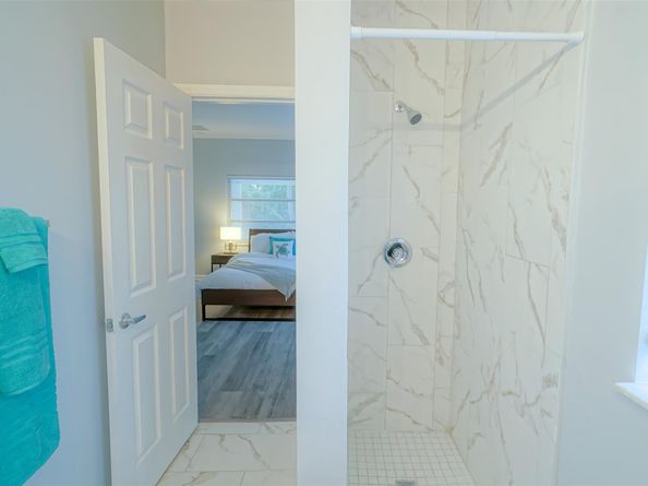 1102 Sunset Rd, West Palm Beach FL 33401