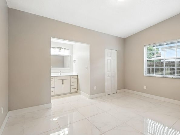 20826 SW 85th Ct, Cutler Bay FL 33189