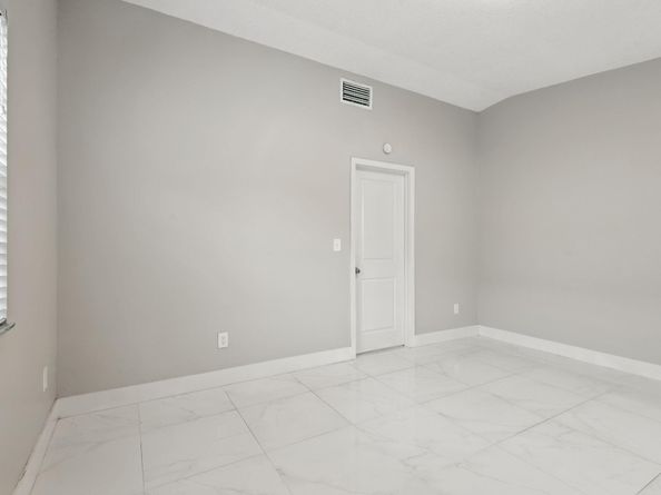20826 SW 85th Ct, Cutler Bay FL 33189