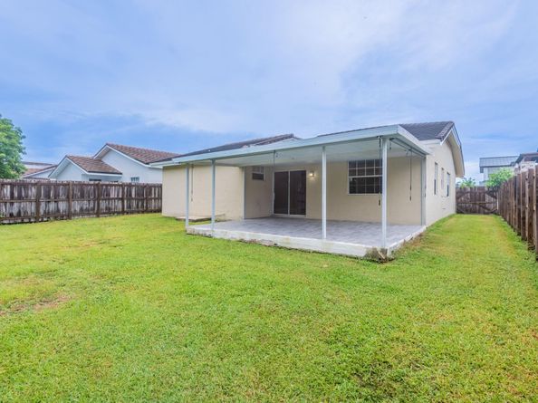 20826 SW 85th Ct, Cutler Bay FL 33189