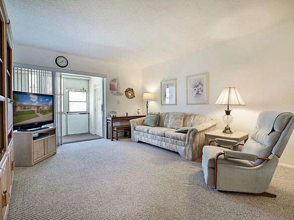 2703 Dudley Drive W H, West Palm Beach FL 33415