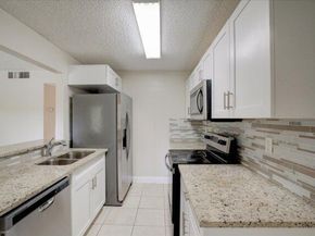 1104 Meadows Circle, Boynton Beach FL 33436