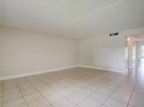 1104 Meadows Circle, Boynton Beach FL 33436