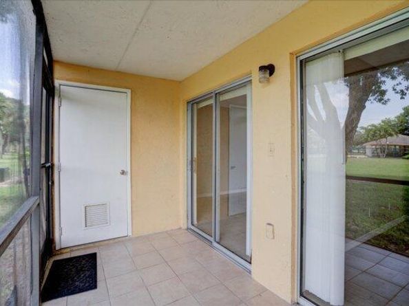 1104 Meadows Circle, Boynton Beach FL 33436