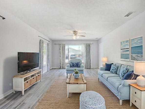 516 Nathan Hale Road, West Palm Beach FL 33405