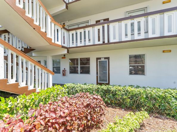 1052 Hythe C 1052, Boca Raton FL 33434