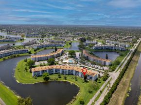 1052 Hythe C 1052, Boca Raton FL 33434