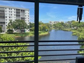 2311 S Cypress Bend Dr 416, Pompano Beach FL 33069