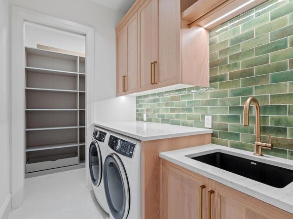 502 Gardenia Terrace, Delray Beach FL 33444