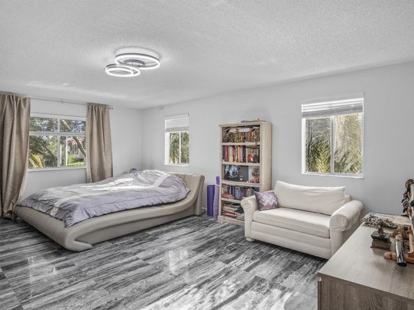 6831 Via Regina, Boca Raton FL 33433
