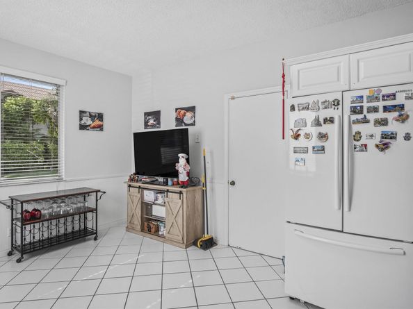 6831 Via Regina, Boca Raton FL 33433