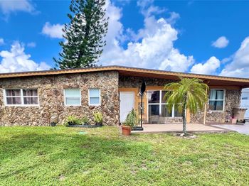 5751 SW 54th Ave