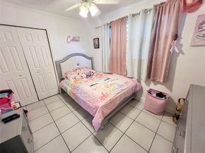 5751 SW 54th Ave, Davie FL 33314