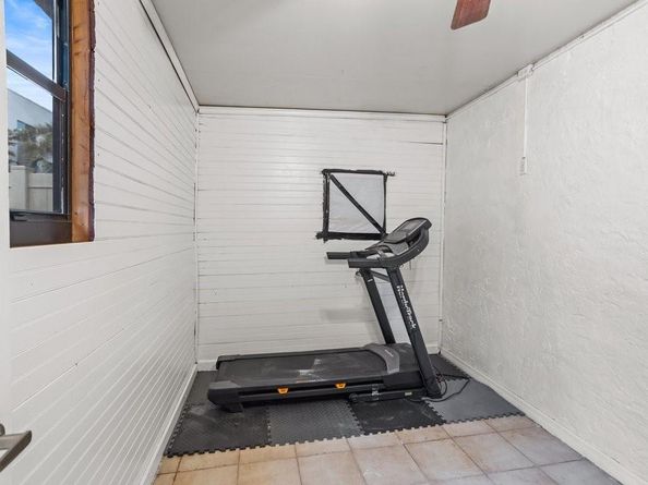 3010 NW 68th St 104, Fort Lauderdale FL 33309