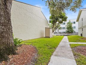 3010 NW 68th St 104, Fort Lauderdale FL 33309