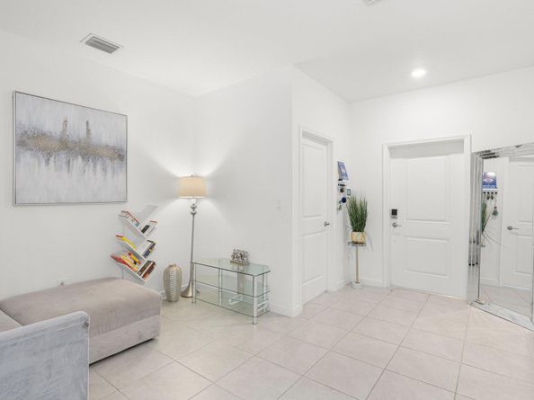 20350 NW 6th Pl 20350, Miami FL 33169