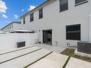 20350 NW 6th Pl 20350, Miami FL 33169