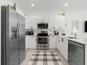 20350 NW 6th Pl 20350, Miami FL 33169