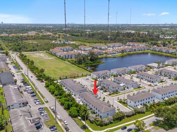 20350 NW 6th Pl 20350, Miami FL 33169
