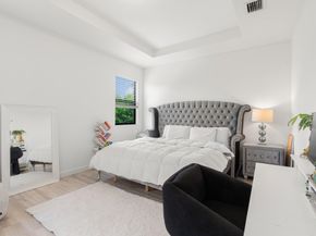 20350 NW 6th Pl 20350, Miami FL 33169