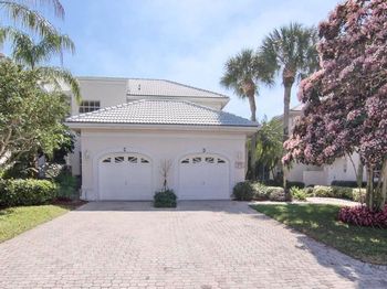 5221 Lake Catalina Drive N