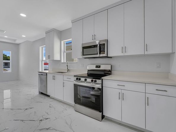 409 NW 12th Avenue, Boynton Beach FL 33435