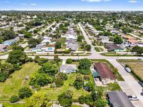 2653 Gulfstream Road, Palm Springs FL 33406