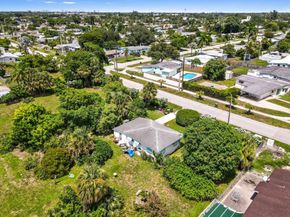 2653 Gulfstream Road, Palm Springs FL 33406
