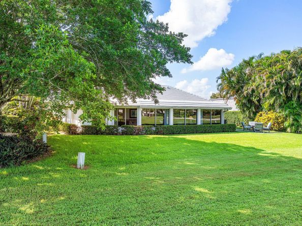 367 Villa Drive S, Atlantis FL 33462