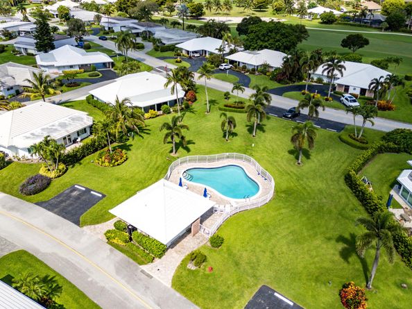 367 Villa Drive S, Atlantis FL 33462