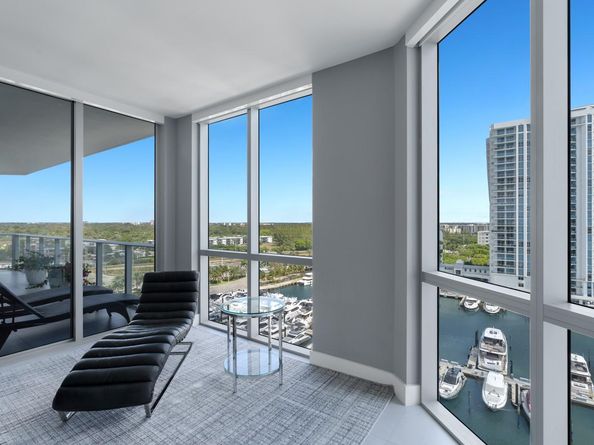 17111 Biscayne Blvd 1101, North Miami Beach FL 33160
