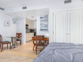 101 Ocean Dr 704, Miami Beach FL 33139
