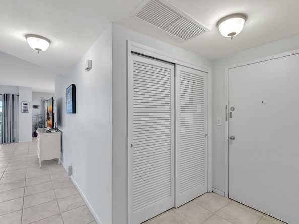 1000 Lowry Street 1f, Delray Beach FL 33483