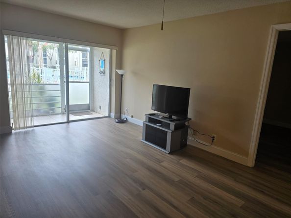 1428 SE 4th Ave 107, Deerfield Beach FL 33441