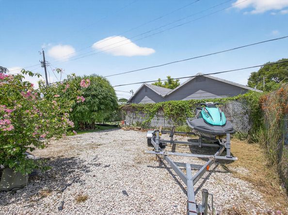 707 46th Street S, West Palm Beach FL 33407