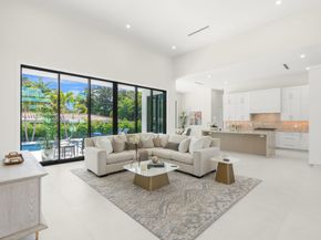 2724 NE 21st Court, Fort Lauderdale FL 33305