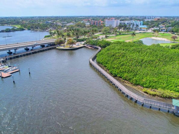 323 S E Street, Lake Worth Beach FL 33460
