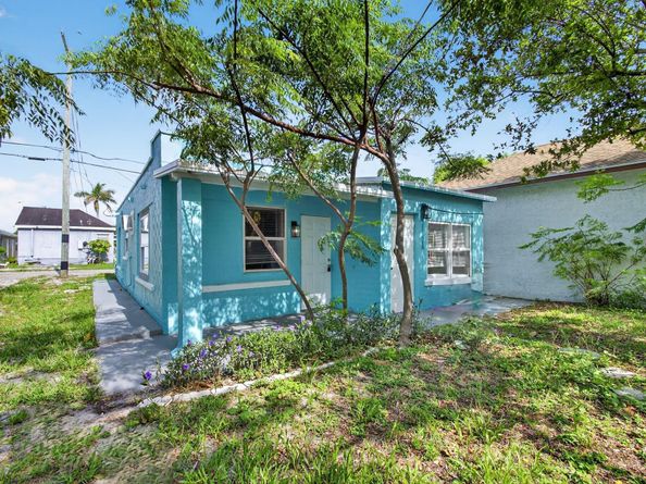 323 S E Street, Lake Worth Beach FL 33460